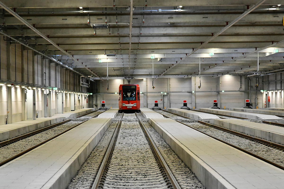 Stadtbahn in der neuen Abstellanlage in Weidenpesch